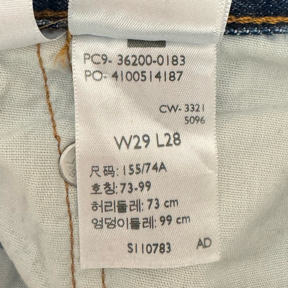 Levi’s 501 Cropped - Picture 4 of 4